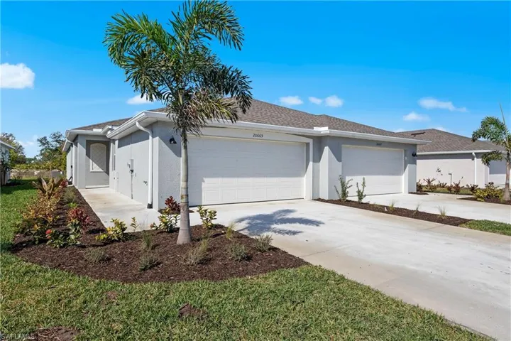 20665  Hazelnut  CT, Lehigh Acres, FL 33936