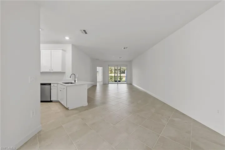 20665  Hazelnut  CT, Lehigh Acres, FL 33936