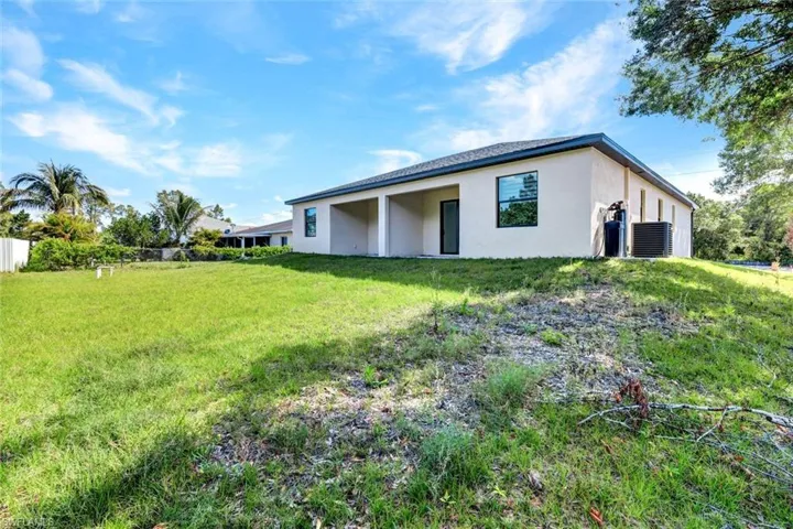 1120/1122 Homer Ave S, Lehigh Acres, Florida 33973