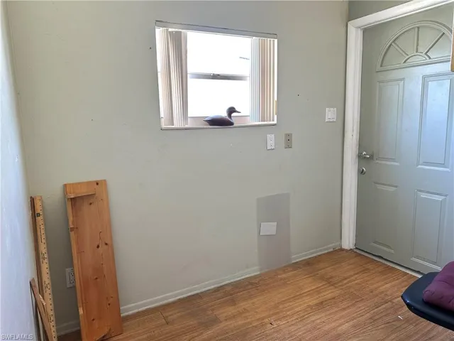 Bonus area for craft room or storage