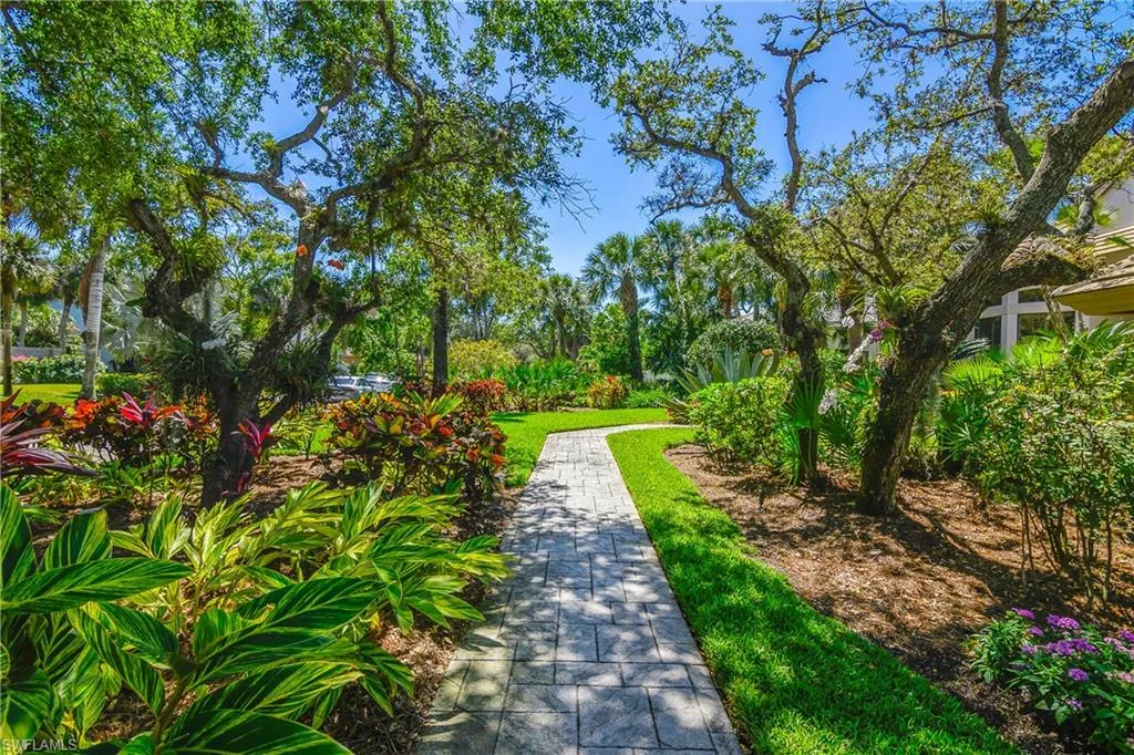 3370 Oaklake CT, Bonita Springs, FL 34134,225034685