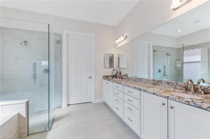 12459 Kentwood Ave, Fort Myers, Florida 33913