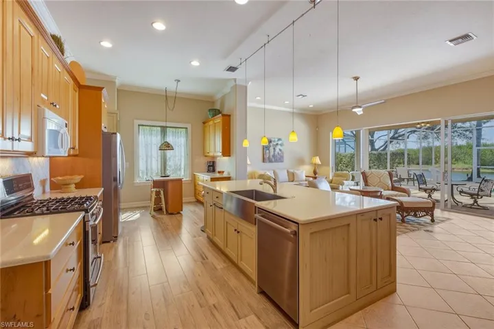 8476 Mallards Pt, Naples, Florida 34114