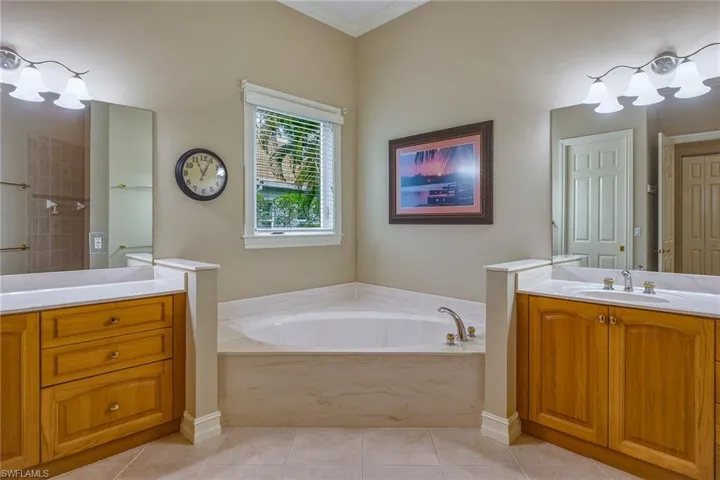 8476 Mallards Pt, Naples, Florida 34114