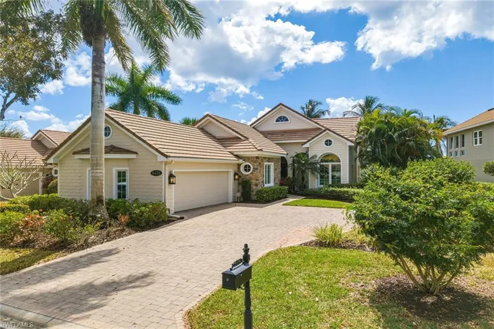 8476 Mallards Pt, Naples, Florida 34114