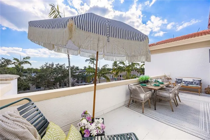 365 5th Ave S 305, Naples, Florida 34102