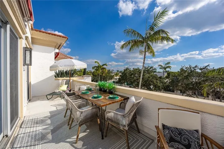 365 5th Ave S 305, Naples, Florida 34102