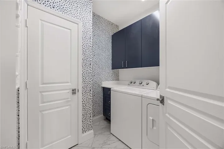 365 5th Ave S 305, Naples, Florida 34102