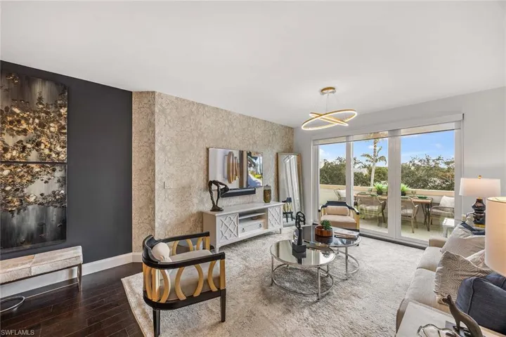 365 5th Ave S 305, Naples, Florida 34102