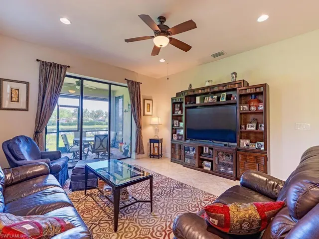 11810 Darcy Pl, Fort Myers, Florida 33913