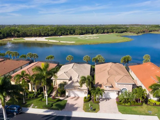 Gorgeous wide water & golf course view