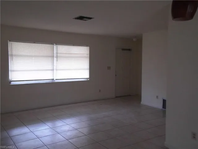 242 S Lake Dr, Lehigh Acres, Florida 33936