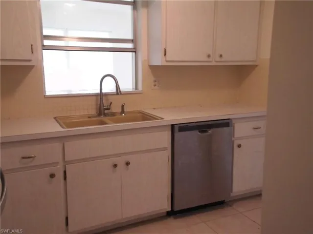 242 S Lake Dr, Lehigh Acres, Florida 33936