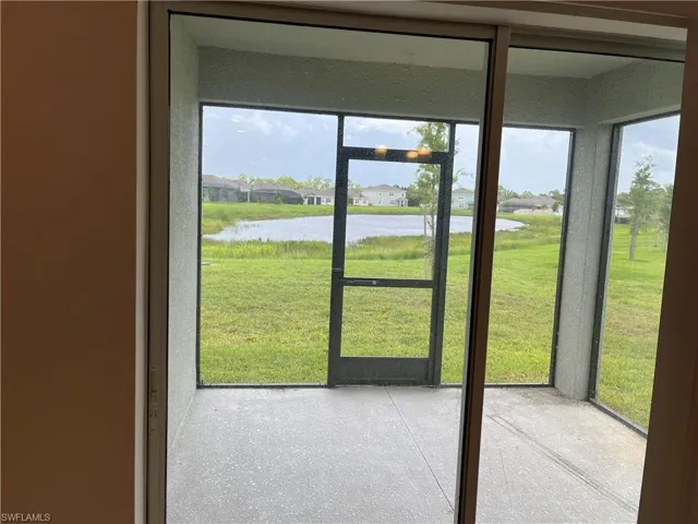 8809  Cascade Price  CIR, North Fort Myers, FL 33917