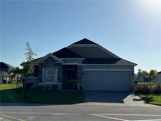 8809  Cascade Price  CIR, North Fort Myers, FL 33917