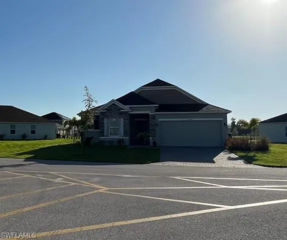 8809  Cascade Price  CIR, North Fort Myers, FL 33917