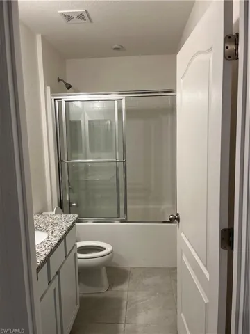 8809  Cascade Price  CIR, North Fort Myers, FL 33917