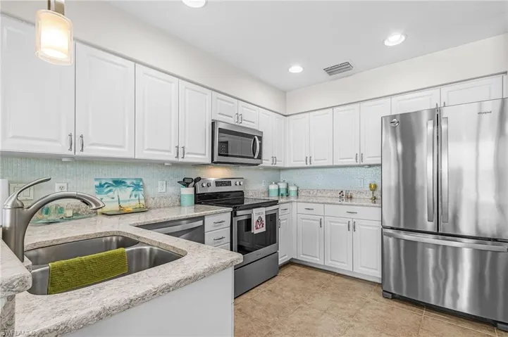 16630 Crownsbury Way 102, Fort Myers, Florida 33908