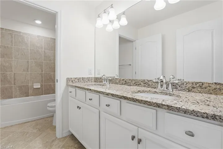 11937  Silver Cobblestone  WAY, Fort Myers, FL 33913
