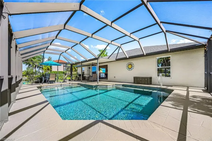 3038 Sw 10th Pl, Cape Coral, Florida 33914