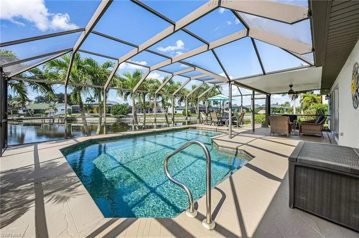 3038 Sw 10th Pl, Cape Coral, Florida 33914