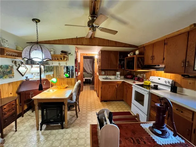 720 E Road, LaBelle, FL 33935, 20 +/- Acres with 2 Homes in Rural Hendry County, FL