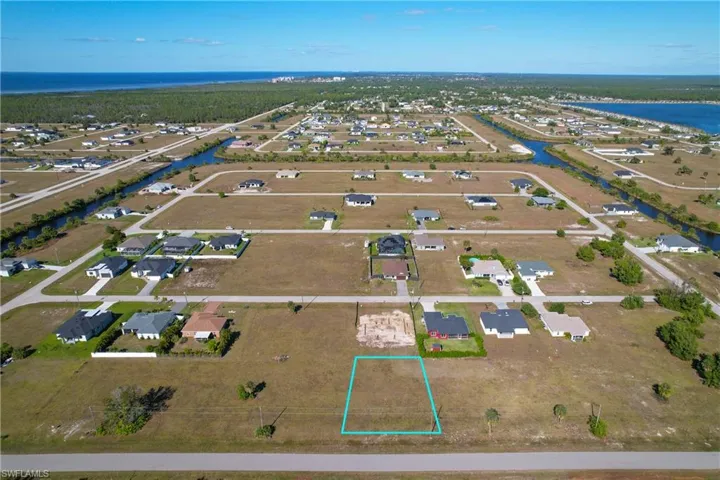 3905 Caloosa Pkwy N, Cape Coral, Florida 33993