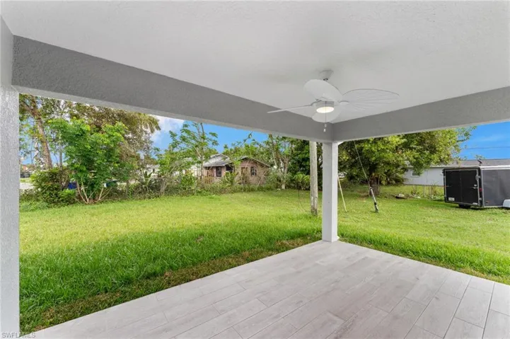 View of patio / terrace with ceiling fan