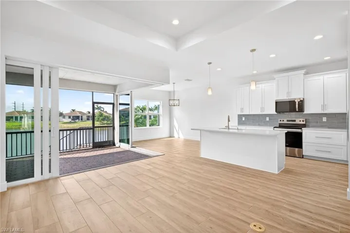 8613 Banyan Bay Blvd, Fort Myers, Florida 33908