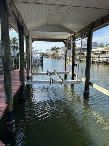 Dock