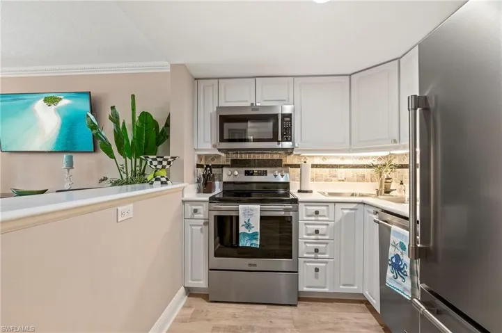 950 7th Ave S 23, Naples, Florida 34102