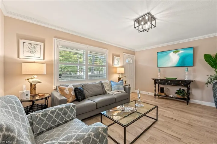 950 7th Ave S 23, Naples, Florida 34102
