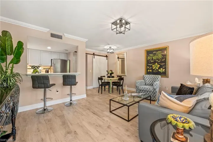 950 7th Ave S 23, Naples, Florida 34102