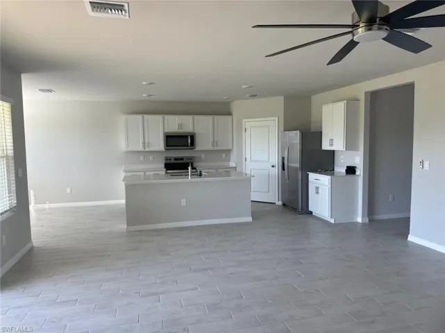 522 Nw 7th St, Cape Coral, Florida 33993