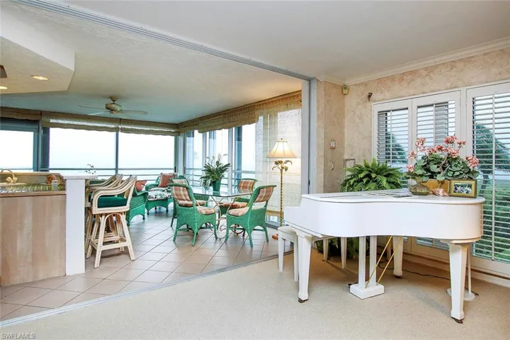 Living into Enclosed Lanai - Pre Hurricane Ian