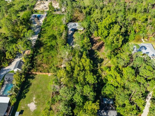 6147 ENGLISH OAKS LN, NAPLES FL 34119