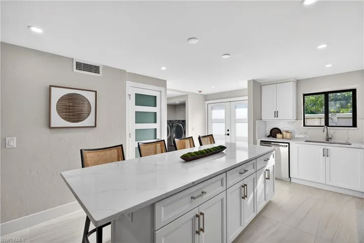990 8th St S 1c, Naples, Florida 34102