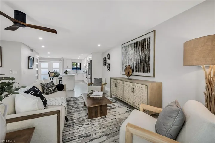 990 8th St S 1c, Naples, Florida 34102