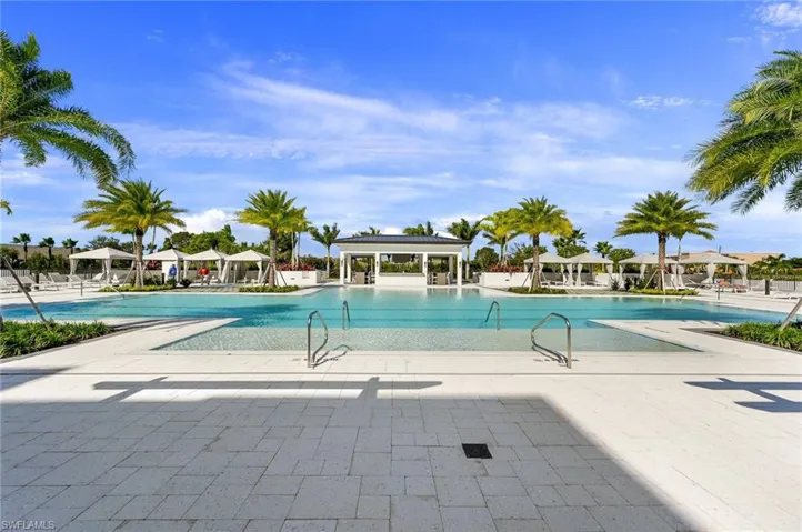 1111 Central 417a, Naples, Florida 34102