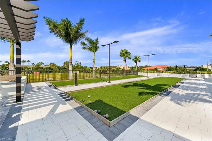 1111 Central 417a, Naples, Florida 34102