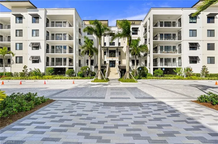 1111 Central 417a, Naples, Florida 34102