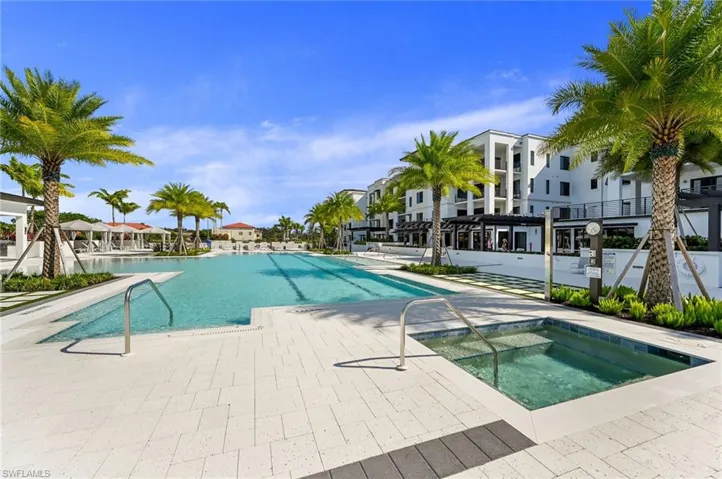 1111 Central 417a, Naples, Florida 34102