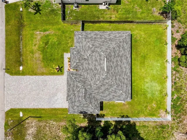 Aerial view shows off the Dimensional Shingle Roof and Oversized Lot!