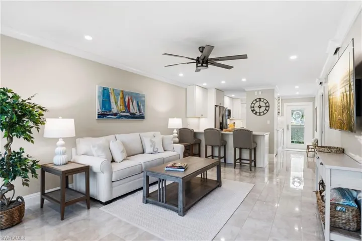 682  Broad S AVE, Naples, FL 34102