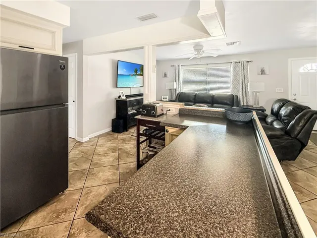 536 Se 26th Ter, Cape Coral, Florida 33904