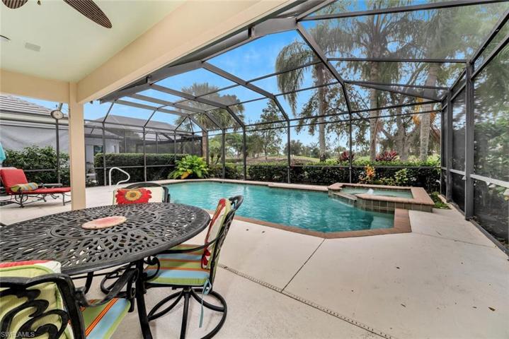 Exterior lanai/pool/spa