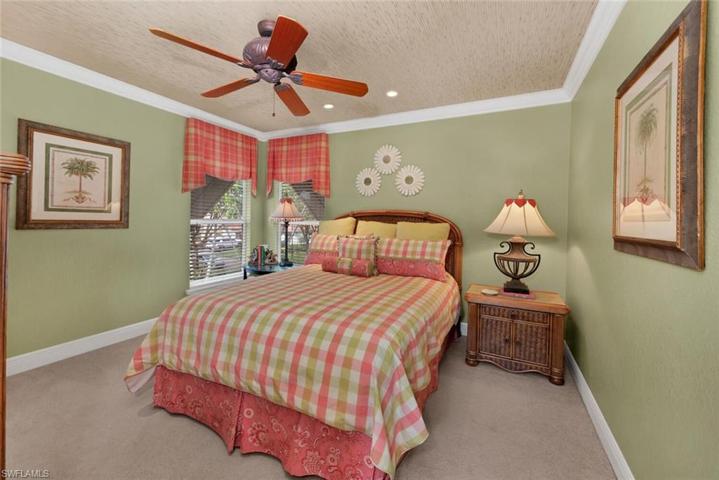 Guest bedroom 2nd floor