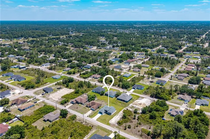 2711  40th W ST, Lehigh Acres, FL 33971