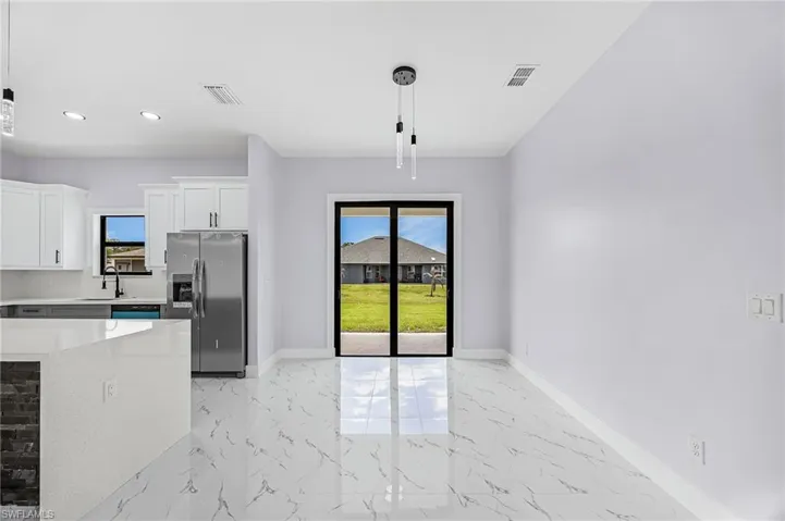 2711  40th W ST, Lehigh Acres, FL 33971