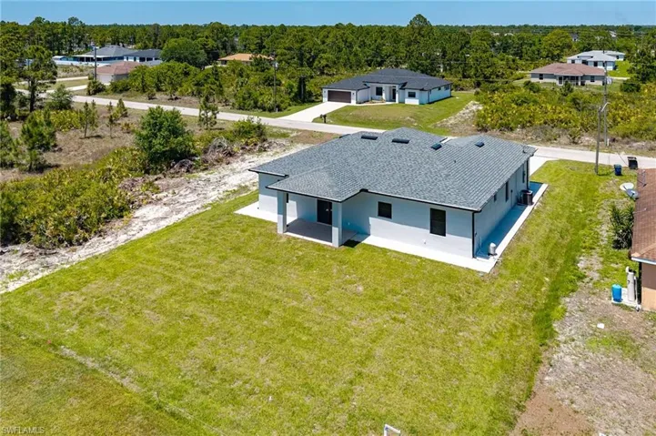 2711  40th W ST, Lehigh Acres, FL 33971